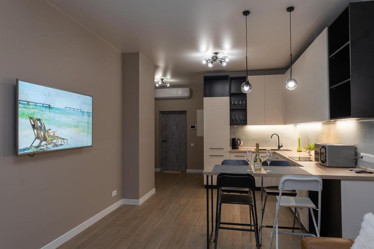 New Modern Apartments. Metro Minskaya Kiev Exterior foto